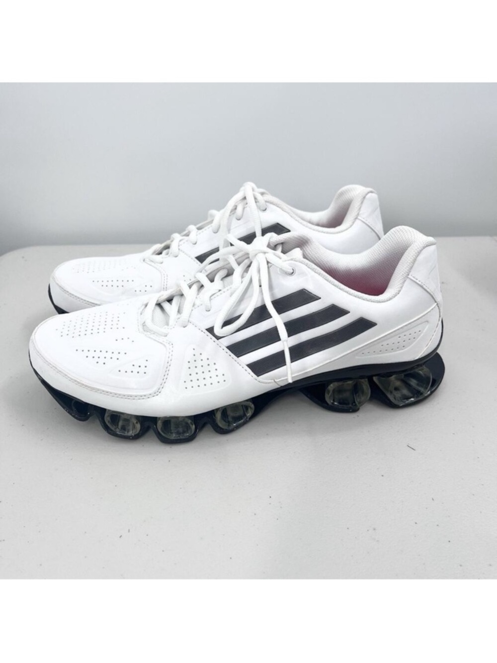 RARE 2013 Adidas RAVA Style Bounce Sneakers White Black D66163